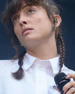 Noga Erez